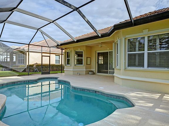5th image of 7680 Greenbrier Cir