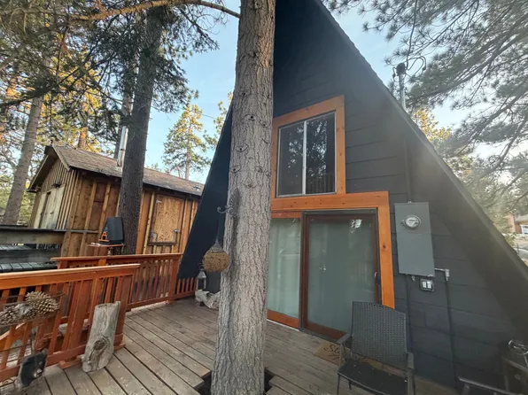 33313 Iris Dr, Green Valley Lake, CA 92341