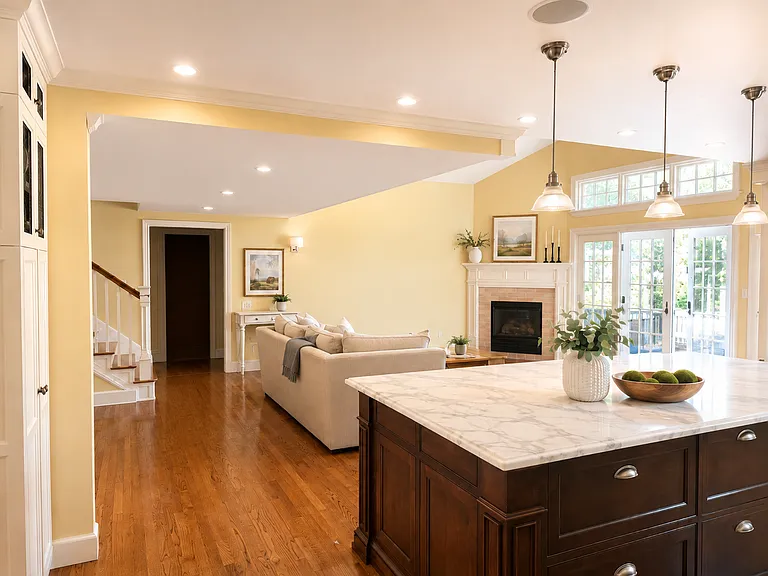 1613 Parkhills Ave — Photo 8