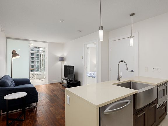 4th image of 888 Homer St #1709