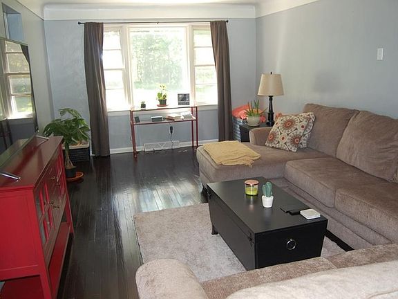 4th image of 1213 Rose Ave