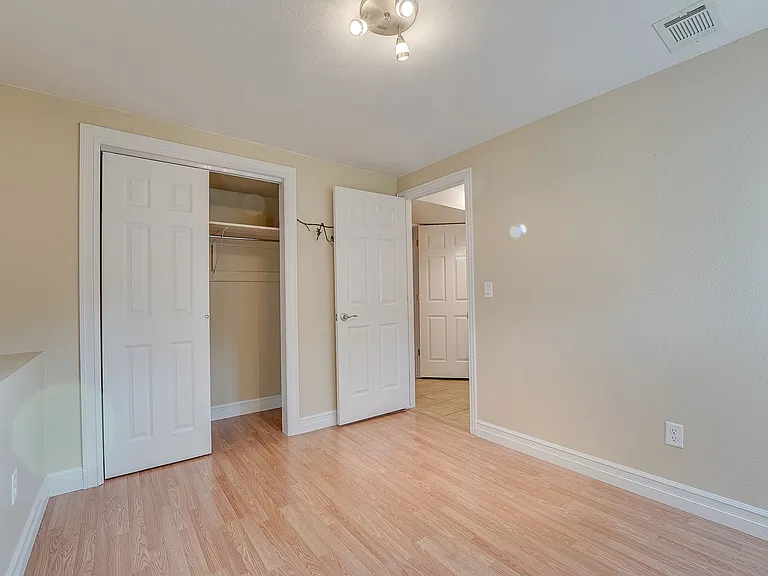 4274 Peach Tree Ct — Photo 14
