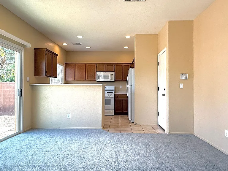 1013 Shades End Ave — Photo 11