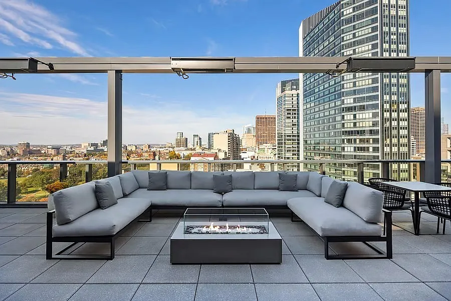 1 bed, 1.0 bath, 537 sqft, $3,750 — Photo 2