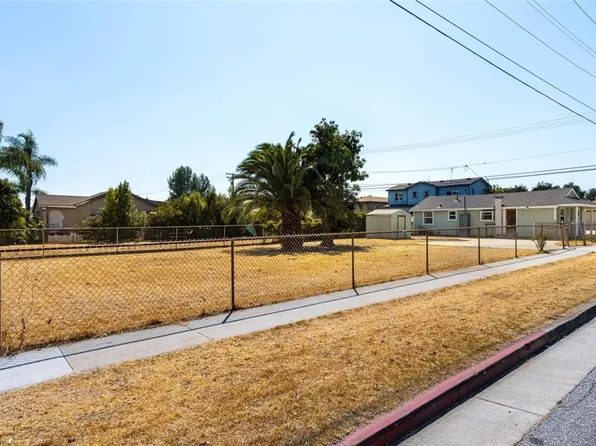 120 W 3rd St #1, Azusa, CA 91702