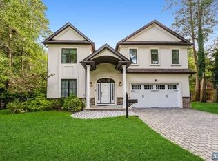 18 N Lyle Ave, Tenafly, NJ 07670