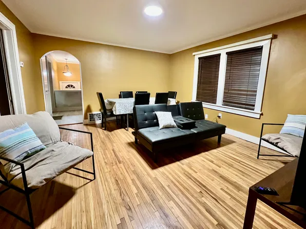 610 N Plum St, Hutchinson, KS 67501