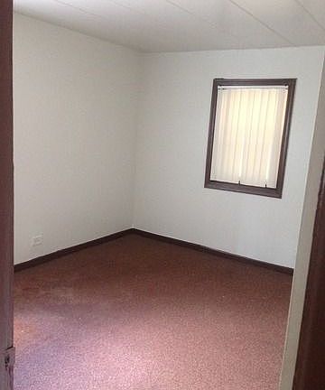3rd image of 346 Wilson Ave APT A
