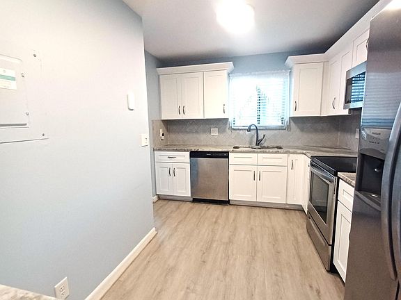 3rd image of 4820 Lucerne Lakes Boulevard #108