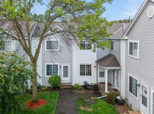 9111 Terra Verde Trl, Eden Prairie, MN 55347