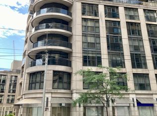 21 Carlton St #1204, Toronto, ON M5B 1L3
