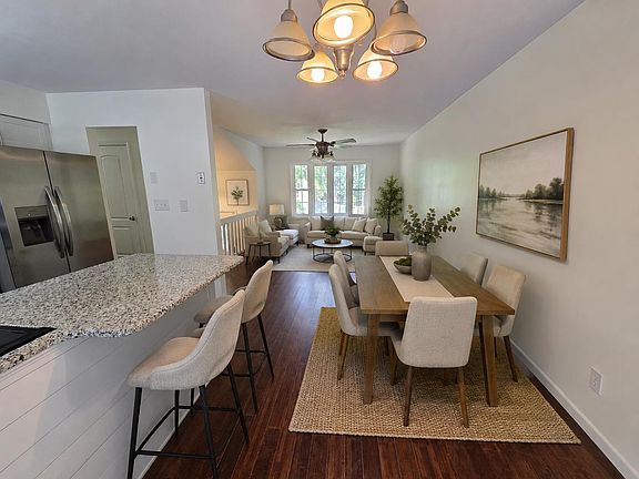 2nd image of 100 Azalea Cir