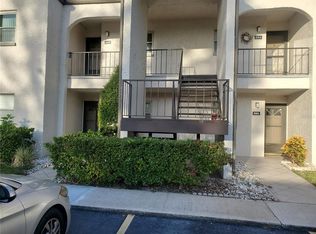 7701 Starkey Rd APT 324, Seminole, FL 33777