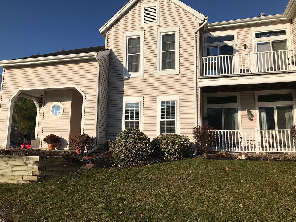 1st image of 313 Diamond Rock Cir