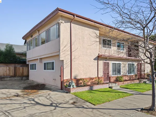 2727 McGee Ave, Berkeley, CA 94703