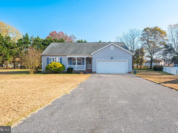 8701 Linden Ct, Delmar, MD 21875