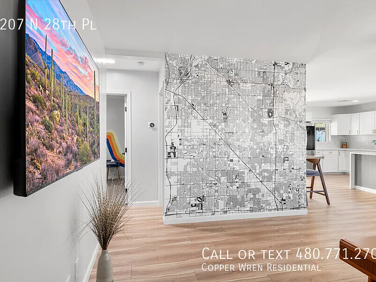 2207 N 28th Pl — Photo 7