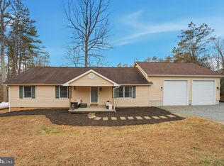14566 Snake Castle Rd, Sumerduck, VA 22742