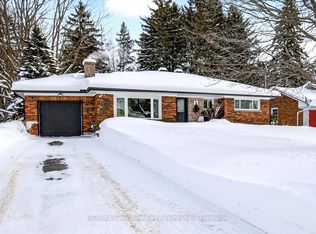 303 7th St E, Midland, ON L4R 4A1