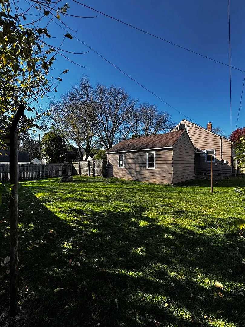 Available NW, Classic Charm, Updated Kitchen & a Fenced Backyard and 1-Car Attached Garage — Photo 4