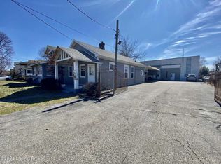 1430 Berry Blvd, Louisville, KY 40215