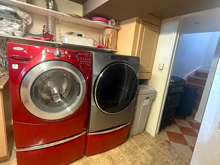 29 Glamis Ave #LOWER — Photo 18