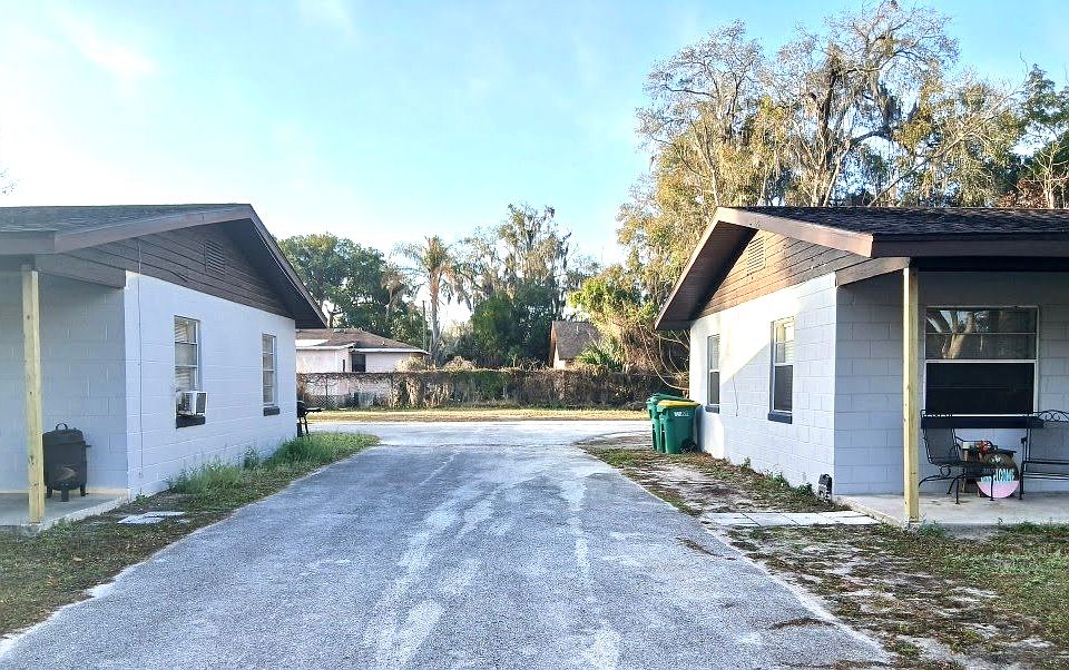 Driveway Entrance
