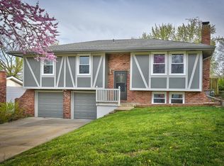 709 Elm St, Liberty, MO 64068