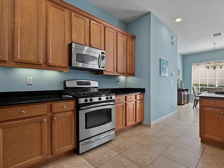 82 Stoney Dr — Photo 7