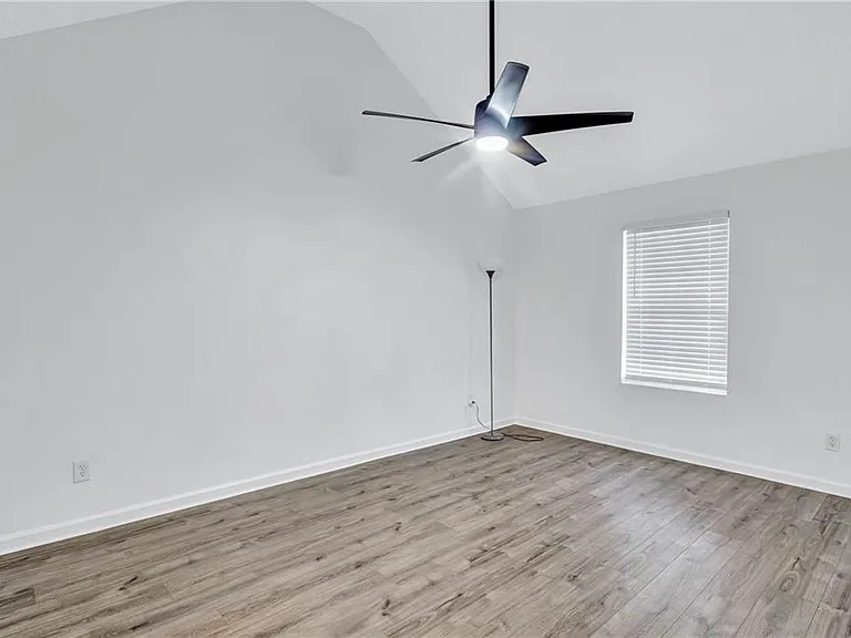 6234 Culver Dr — Photo 16