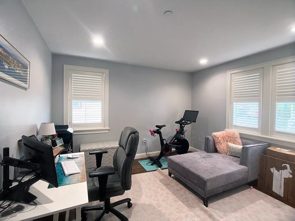 3 bed, 1297 sqft, $3,800 — Photo 3