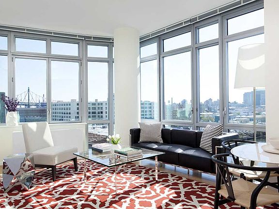 3rd image of 4545 Center Blvd APT 1812
