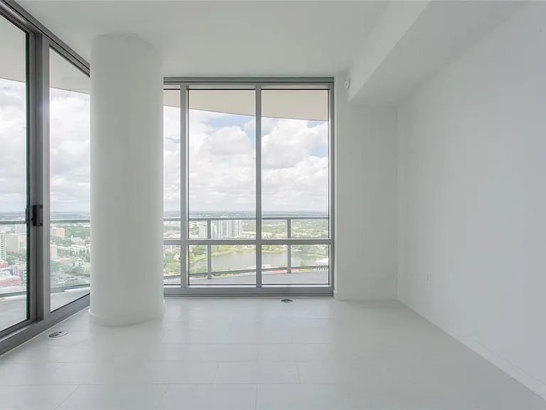 400 Central Ave #2601 — Photo 15