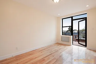 Rented by aptsandlofts.com
