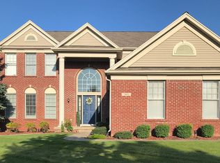 7451 Crystal View Dr SE, Caledonia, MI 49316