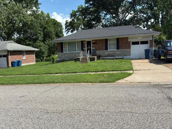 1306 Fargo Dr, Saint Louis, MO 63135