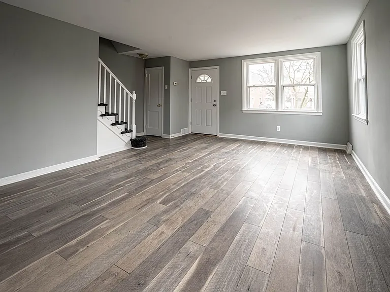 357 Holland St — Photo 9