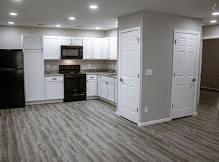 1202 Jones Ave, Eldon, MO 65026