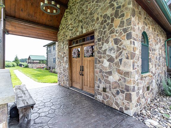 4th image of 272 Mesa Creek Ln