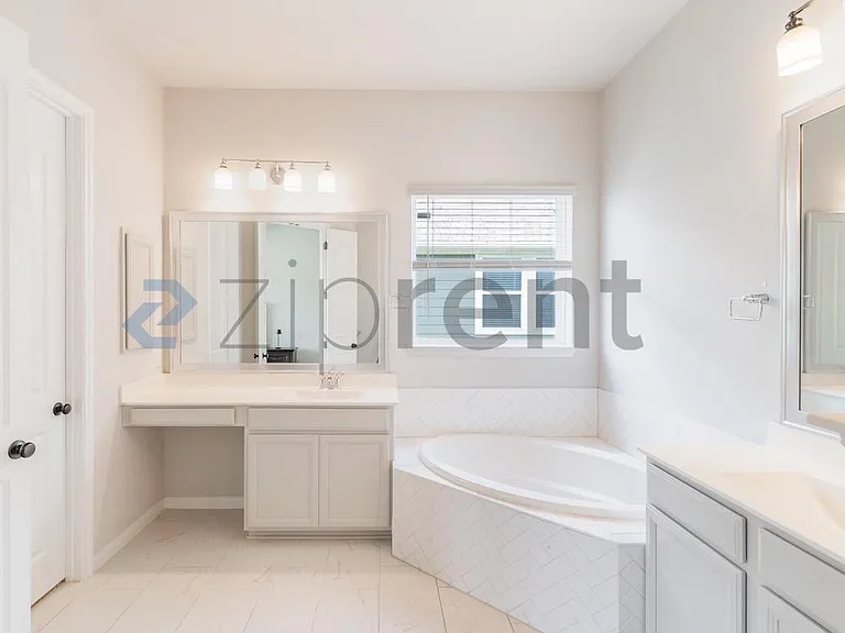 113 Contrada Grace Ln — Photo 10