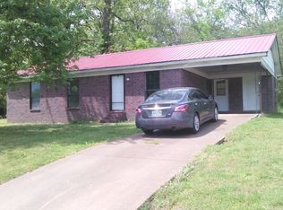 509 Johnson St, Bolivar, TN 38008