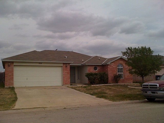 1st image of 1218 James Ln