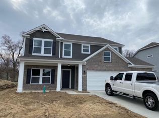 2992 Daylily Dr, Columbus, IN 47201