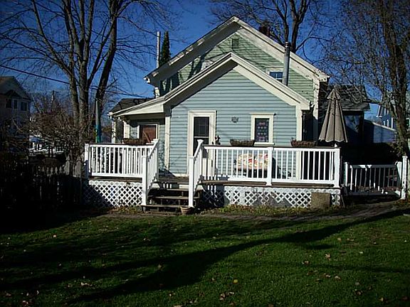 2nd image of 16 Vine St