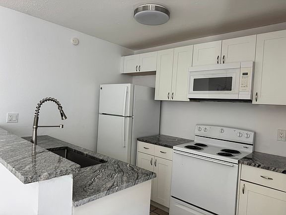 4th image of 207 E Tiffany Dr APT 1