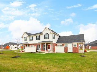 1302 Riversedge Dr #50, Saline, MI 48176