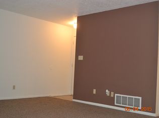 3210 SW Twilight Ct APT 201, Topeka, KS 66614