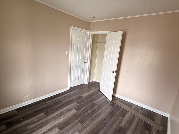 2nd image of 9628 S Ewing Ave