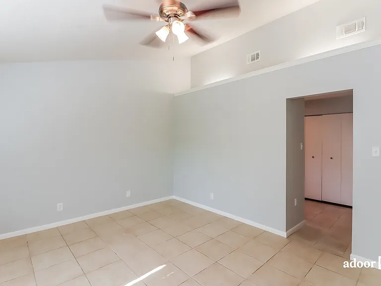 8119 Warren Rd — Photo 5