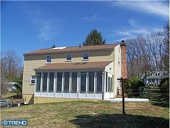 2nd image of 1301 Broadview E